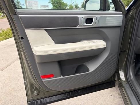 Used 2025 Hyundai Santa Fe SEL AWD/4WD image 9