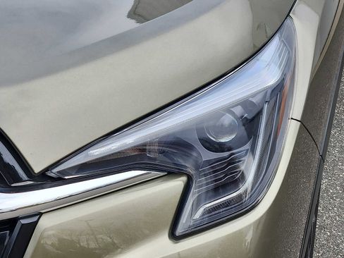 Used 2023 Subaru Ascent Limited image 9