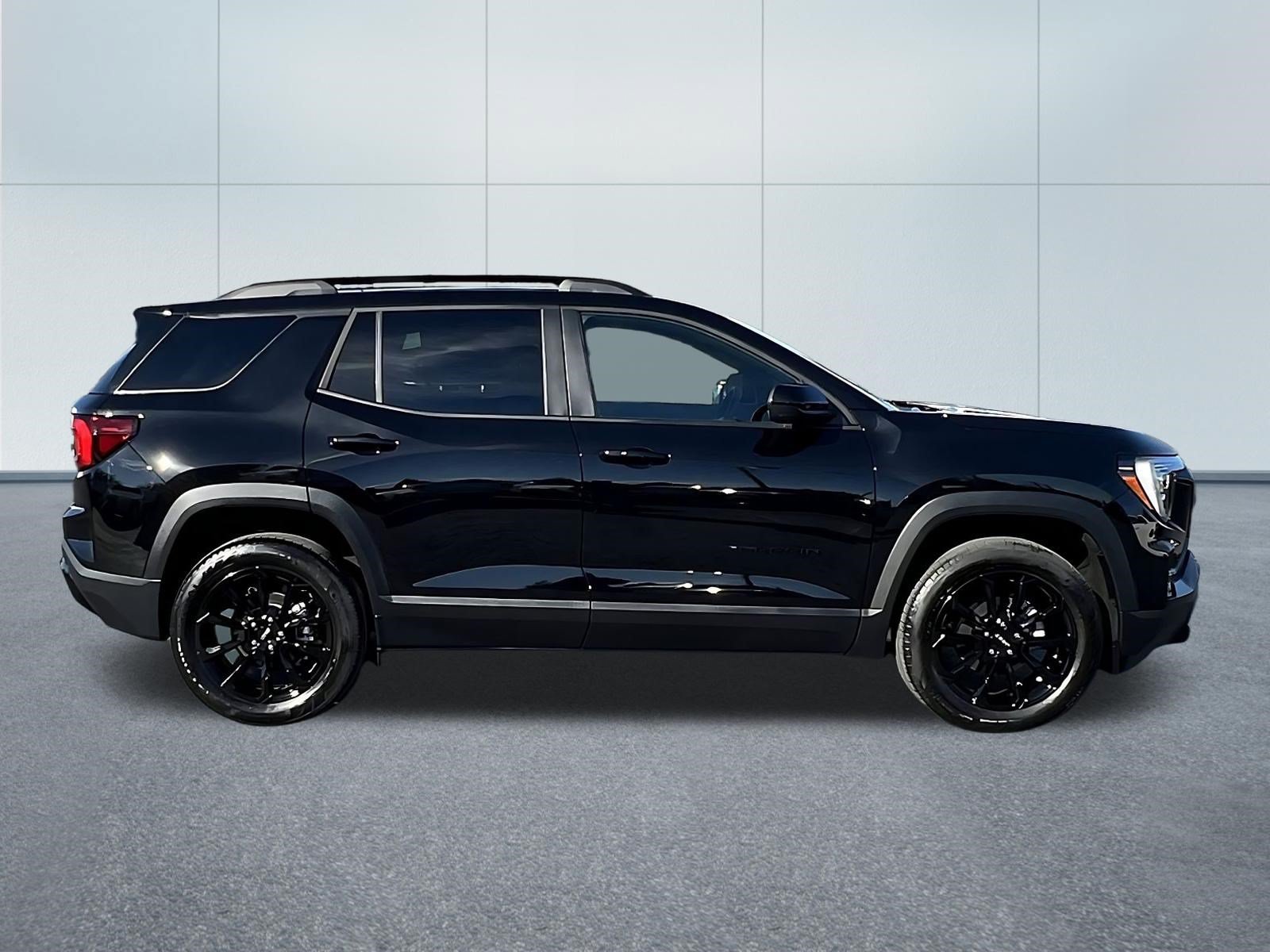 Used 2026 GMC Terrain Elevation w/ Black Edition AWD/4WD image 7