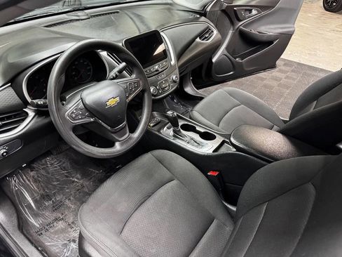Used 2020 Chevrolet Malibu LS image 33