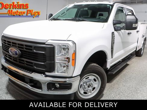 Used 2023 Ford F250 XL w/ XL Driver Assist Package AWD/4WD image 1