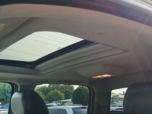 Used 2010 GMC Sierra 2500 SLT image 28