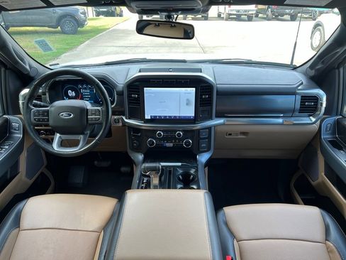 Used 2023 Ford F150 Lariat image 13