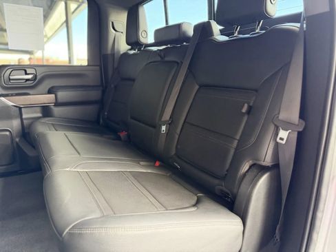 Used 2022 GMC Sierra 3500 Denali image 16