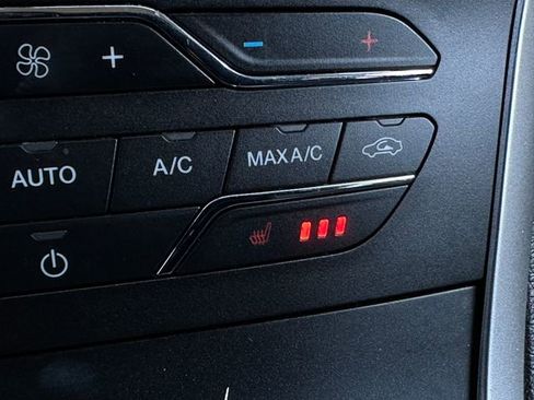 Used 2017 Ford Edge SEL w/ Equipment Group 201A image 29