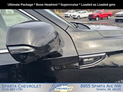 Used 2023 GMC Yukon XL Denali Ultimate AWD/4WD image 9