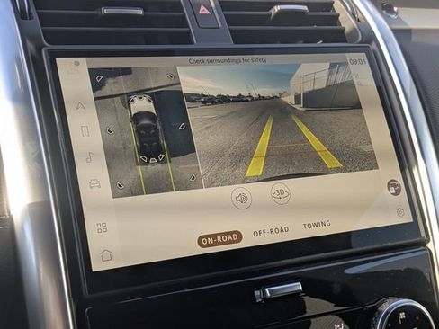 New 2026 Land Rover Discovery Dynamic SE AWD/4WD image 20