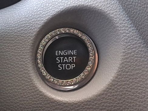 Used 2023 Toyota Corolla Cross LE image 23