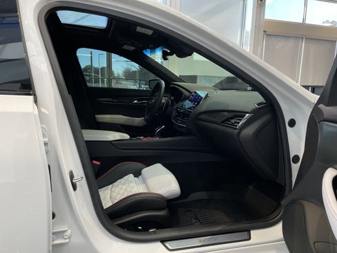 Used 2024 Cadillac CT5 V Blackwing w/ Driver Assist Package image 42