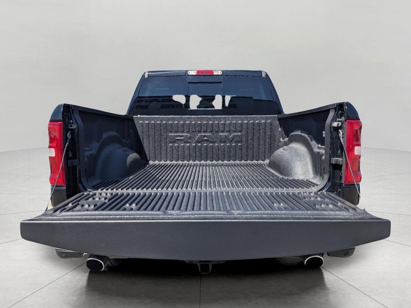 Used 2025 RAM 1500 Laramie AWD/4WD image 83