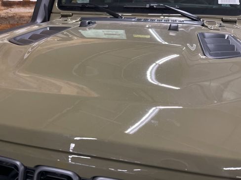 New 2026 Jeep Wrangler Rubicon AWD/4WD image 9