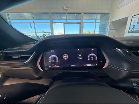 Used 2021 Jeep Grand Cherokee L Overland w/ Luxury Tech Group IV image 3