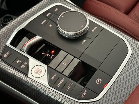 New 2026 BMW 330i Sedan w/ Convenience Package image 21