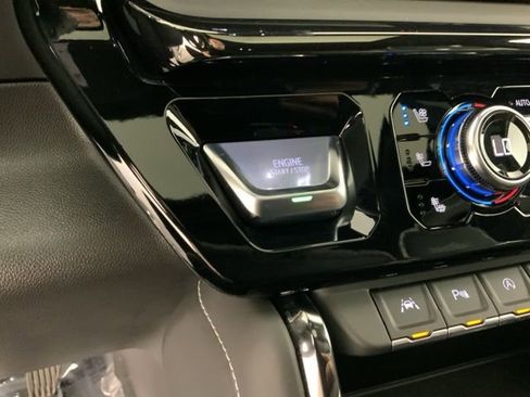 Used 2024 GMC Sierra 1500 AT4X w/ AT4X AEV Edition image 26