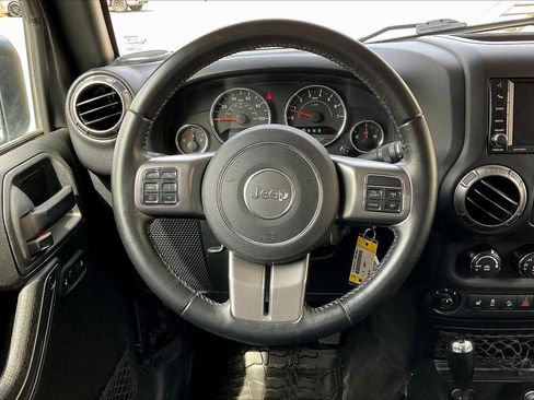 Certified 2018 Jeep Wrangler Unlimited Sahara AWD/4WD image 10