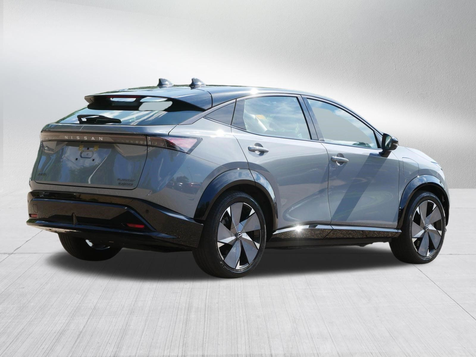 Certified 2023 Nissan Ariya AWD/4WD image 7
