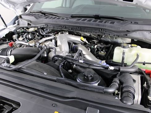 Used 2026 Ford F550 XL w/ XL Chrome Package image 11