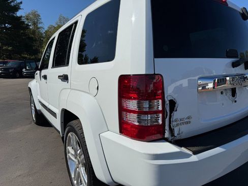 Used 2012 Jeep Liberty Limited Jet w/ Comfort/Convenience Group image 10