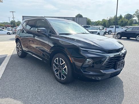 Used 2025 Chevrolet Blazer RS FWD image 11