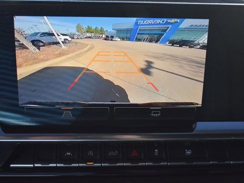 Used 2023 GMC Sierra 1500 SLT w/ SLT Convenience Package image 26