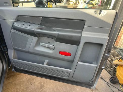 Used 2007 Dodge Ram 1500 Truck ST w/ SXT Group image 14