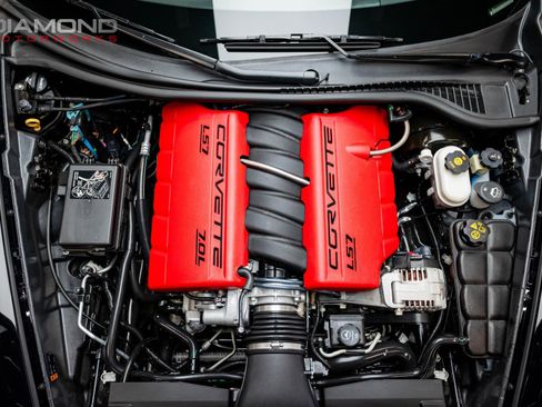 Used 2013 Chevrolet Corvette 427 w/ Z06 Carbon Fiber Package image 16