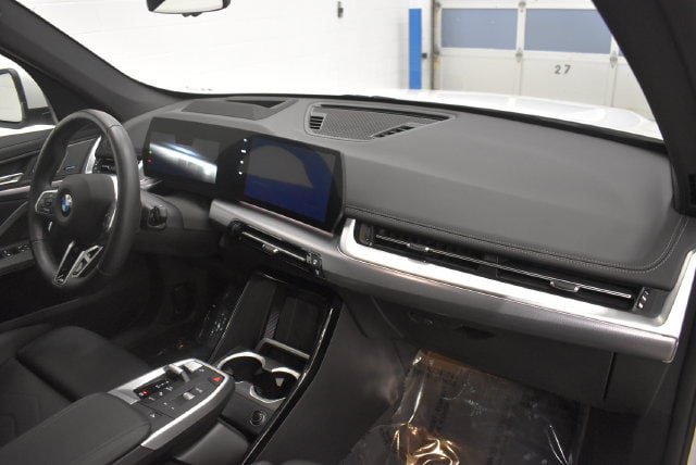 Used 2026 BMW X1 xDrive28i AWD/4WD image 18