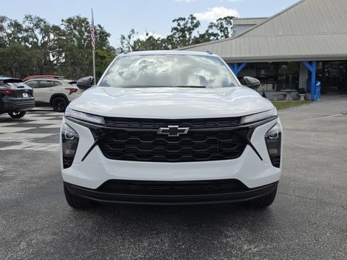 New 2026 Chevrolet Trax LT w/ Driver Confidence Package FWD image 8