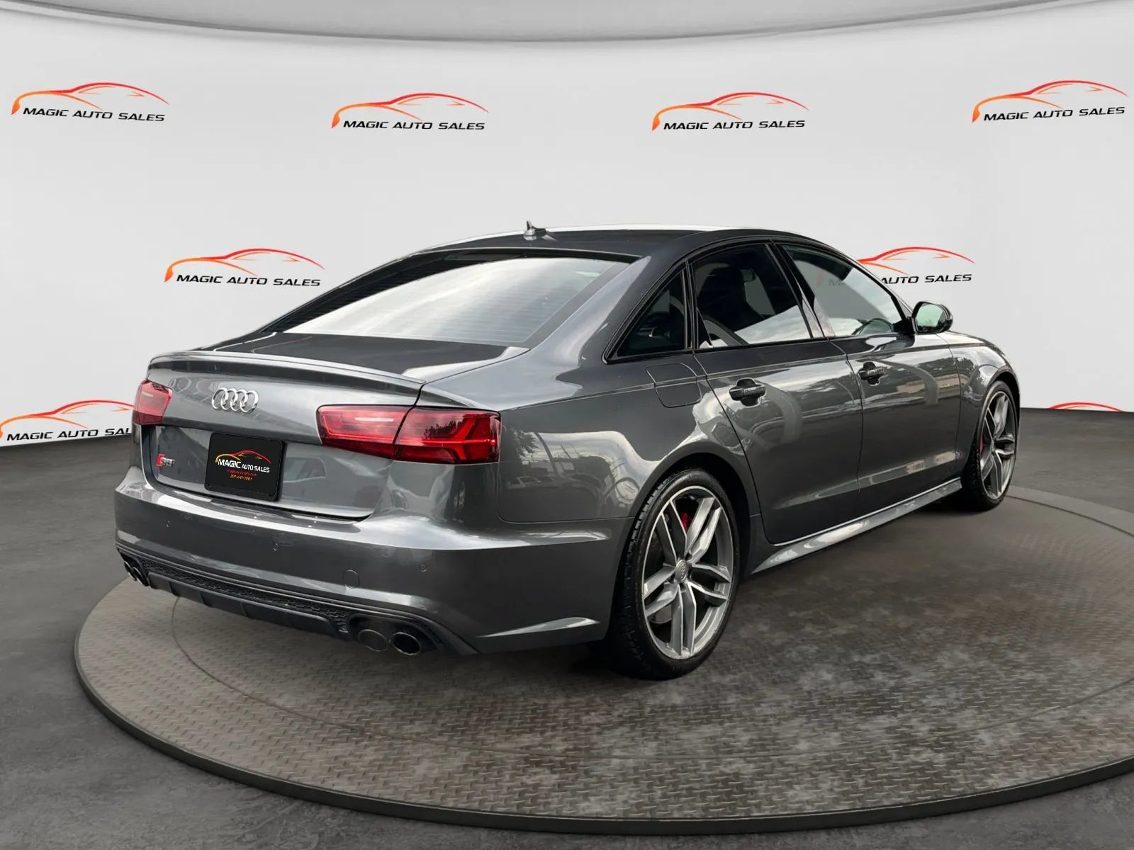 Used 2018 Audi S6 Premium Plus w/ S Sport Package AWD/4WD image 10