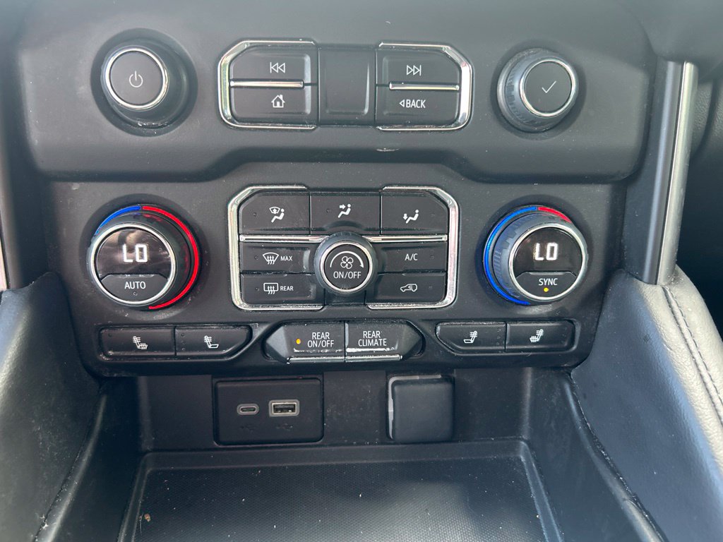 Used 2024 Chevrolet Tahoe LT AWD/4WD image 16