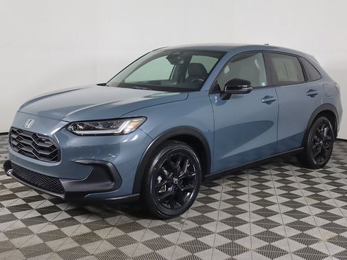 Used 2023 Honda HR-V Sport image 7