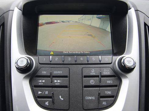 Used 2016 Chevrolet Equinox LT w/ Convenience Package image 11