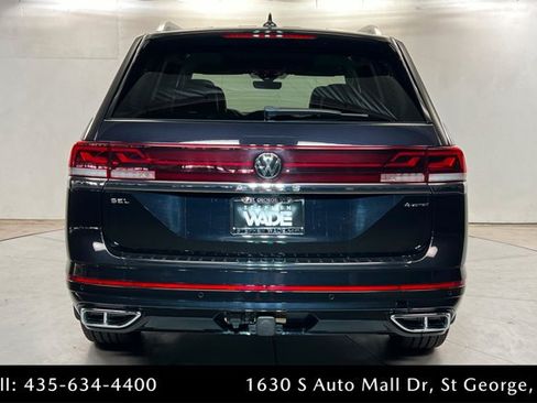 Used 2024 Volkswagen Atlas SEL Premium R-Line AWD/4WD image 4
