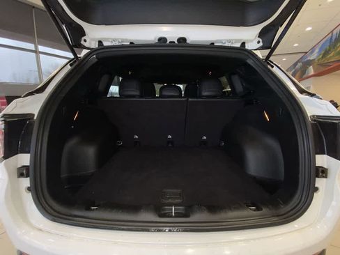 Used 2024 Jeep Compass Latitude image 24