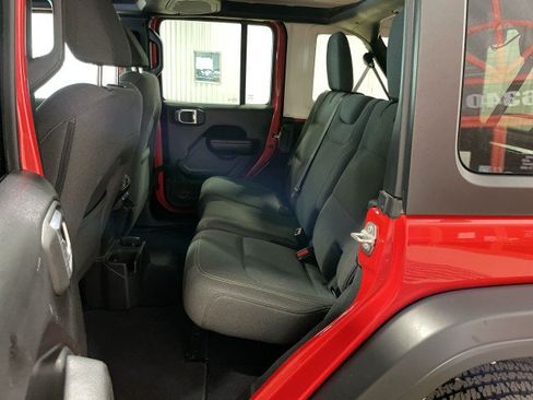 Used 2024 Jeep Wrangler Unlimited Sport AWD/4WD image 21