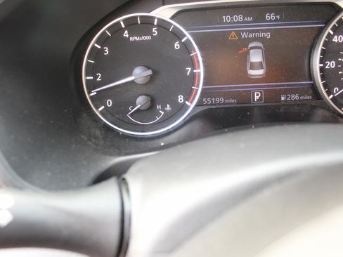 Used 2024 Nissan Altima 2.5 SV FWD image 11