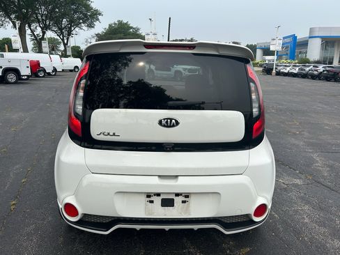 Used 2016 Kia Soul + w/ Soulful Package FWD image 6