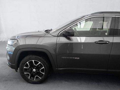 Used 2022 Jeep Compass Latitude w/ Convenience Group image 3