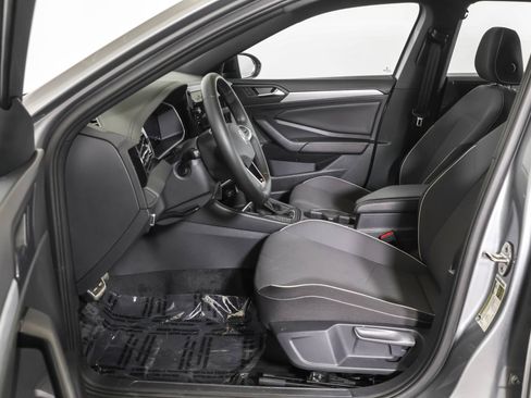 Used 2025 Volkswagen Jetta Sport FWD image 7