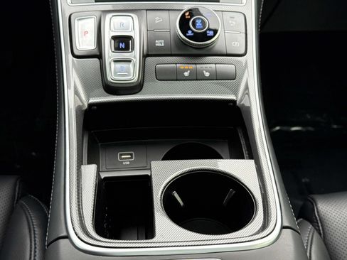 Used 2023 Hyundai Santa Fe SEL Premium image 7