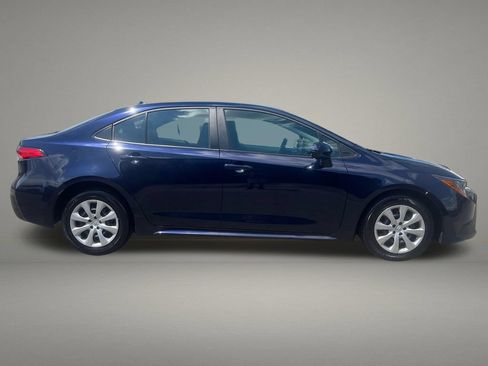 Used 2024 Toyota Corolla LE FWD image 6