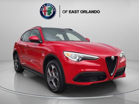 Used 2023 Alfa Romeo Stelvio Sprint RWD image 1