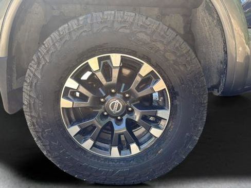 Used 2017 Nissan Titan PRO-4X AWD/4WD image 24
