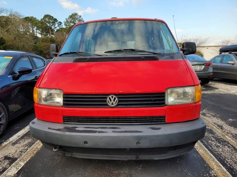 Used 1993 Volkswagen Eurovan MV image 2