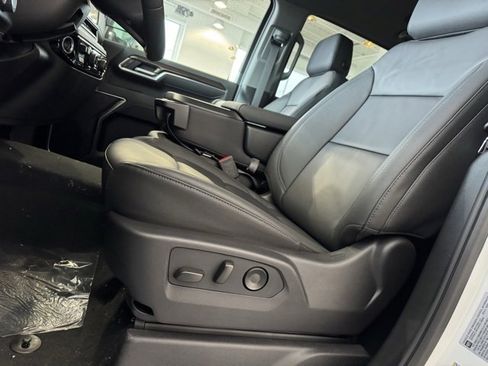 New 2026 Chevrolet Silverado 3500 LT w/ All Star Edition image 8