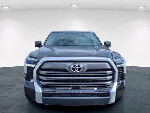 Used 2025 Toyota Tundra Limited image 3