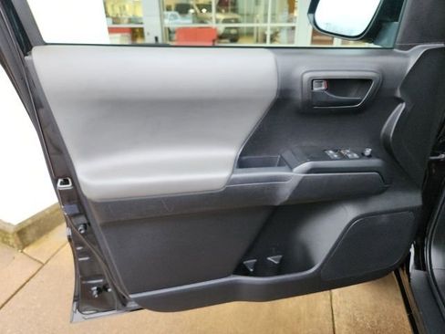 Used 2023 Toyota Tacoma SR image 14