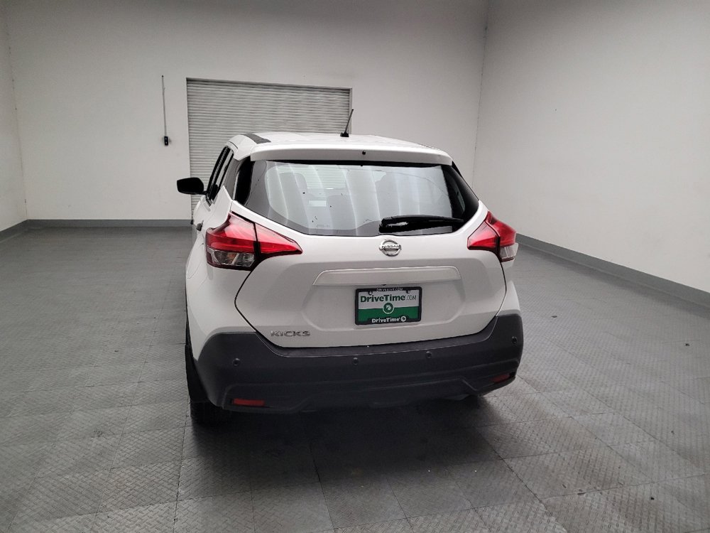 Used 2020 Nissan Kicks S FWD image 6
