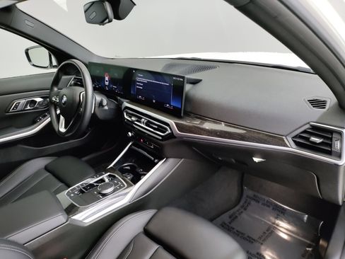 Used 2023 BMW 330i 330i w/ Driving Assistance Package image 33