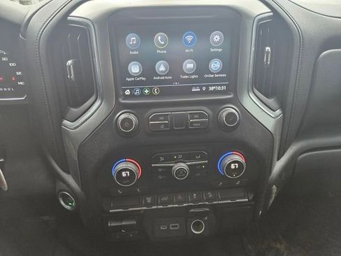 Used 2022 Chevrolet Silverado 2500 LT w/ Convenience Package image 18